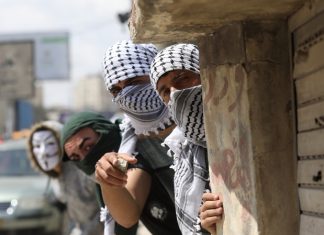 Αιματοκύλισμα στη Γάζα - 52 νεκροί, 900 τραυματίες