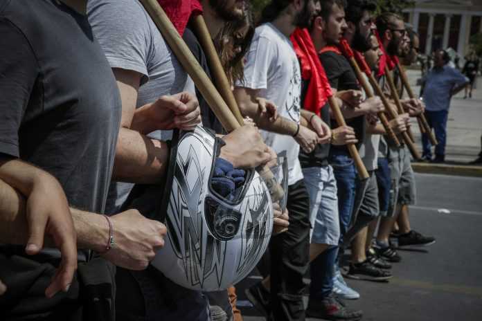 Απεργούν ΓΣΕΕ και ΑΔΕΔΥ αυτή την Τετάρτη