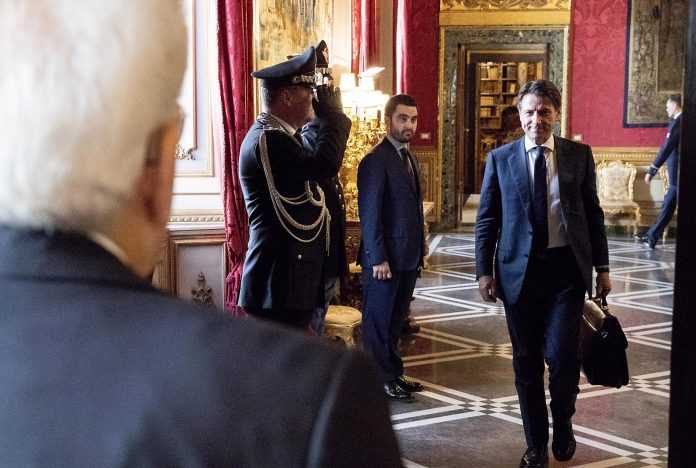 Ραγδαίες εξελίξεις στην Ιταλία: Προς κυβέρνηση συνεργασίας Λέγκα και Πέντε Αστέρια