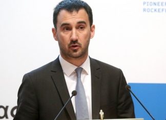 Νέες παρεμβάσεις για την προώθηση της καινοτομίας στις επιχειρήσεις προανήγγειλε ο αναπληρωτής υπουργός Οικονομίας και Ανάπτυξης, Αλέξης Χαρίτσης. Οι παρεμβάσεις θα γίνουν σε τέσσερα επίπεδα για τη μετάβαση της χώρας, όπως είπε, στην «4η Βιομηχανική Επανάσταση».