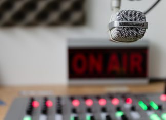 Νέο πρόγραμμα στο Ραδιόφωνο 24/7