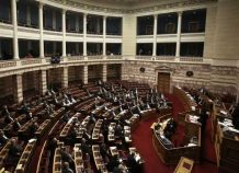 Υπερψηφίστηκαν με ευρεία πλειοψηφία τα θετικά μέτρα
