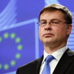 Β. Ντομπρόβσκις: Μόνο με μεταρρυθμίσεις ελάφρυνση χρέους