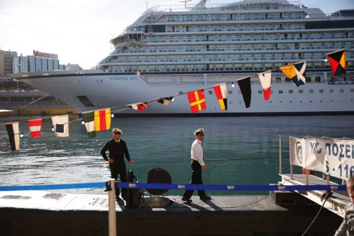 Για τέταρτη συνεχή χρονιά ο δήμος Πειραιά διοργανώνει τις «Ημέρες Θάλασσας». Έναν θεσμό που περιλαμβάνει πλήθος εκδηλώσεων και γίνεται σε συνεργασία με φορείς και συλλόγους της πόλης, εκπρόσωποι των οποίων ήταν παρόντες στην παρουσίαση.