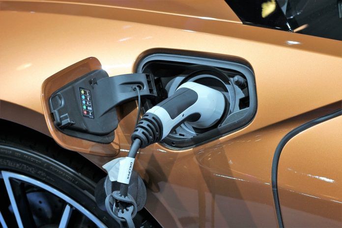 ΕΕ: Η Ελλάδα στις χώρες με τις μεγαλύτερες πωλήσεις οχημάτων εναλλακτικών καυσίμων