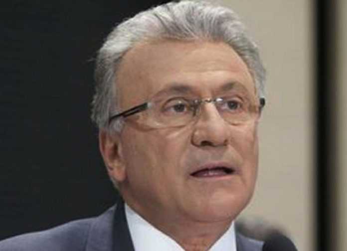 Εμείς, τα «αμόρφωτα εθνίκια»…