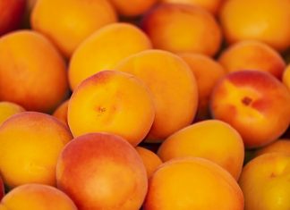 Δεσμεύτηκαν φρούτα σε επιχείρηση του Ρέντη