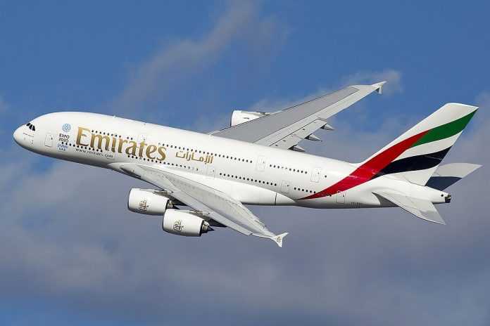 Το Α380 στο αεροδρόμιο «Ελ. Βενιζέλος» (BINTEO)