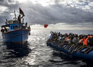Λιβύη: Σχεδόν 1000 μετανάστες περισυνέλεξε το λιμενικό