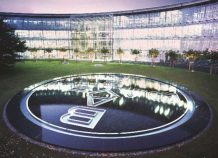 Η Bayer προτείνει διακανονισμό 8 δισ. δολ. για το Roundup - Άλμα της μετοχής