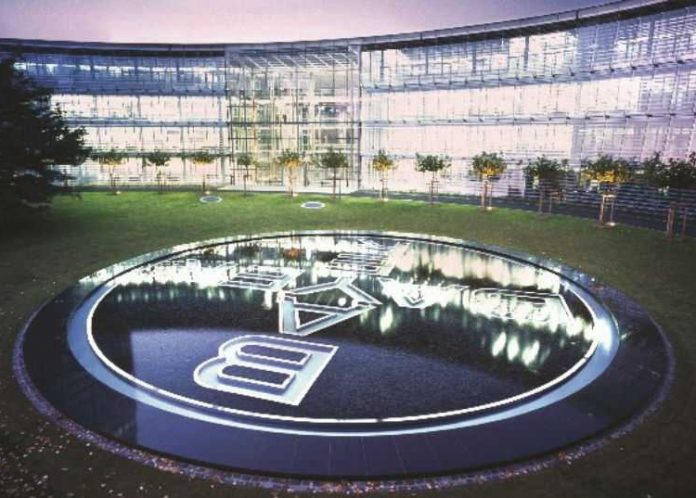Η Bayer προτείνει διακανονισμό 8 δισ. δολ. για το Roundup - Άλμα της μετοχής