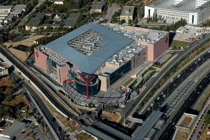 Εκτινάχτηκαν τα αποτελέσματα της Lamda Development