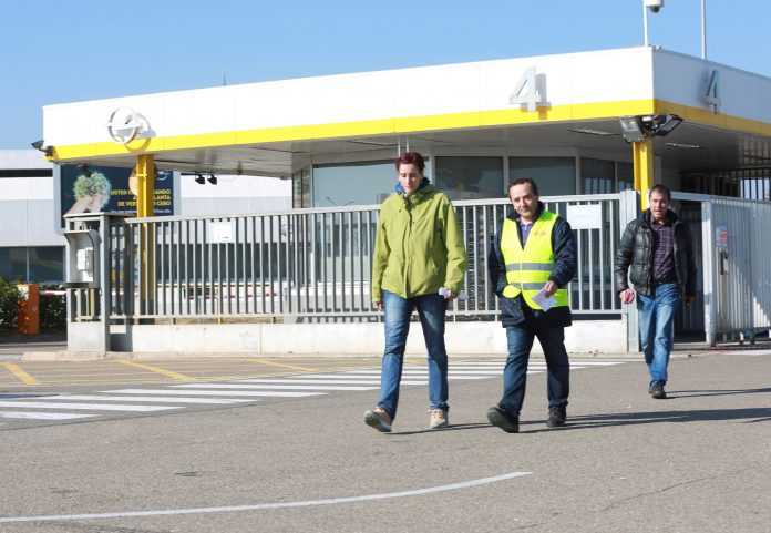 Μεγάλη γαλλική αυτοκινητοβιομηχανία αποχαιρετά το Ιράν