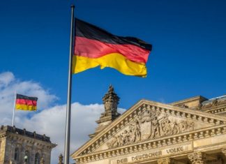 Το μεταναστευτικό στο επίκεντρο της συνάντησης Μητσοτάκη - Μέρκελ