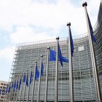 Εκθεση συμμόρφωσης Κομισιόν: Η Ελλάδα έκλεισε τα προαπαιτούμενα