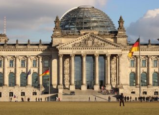 Η γερμανική οικονομία συρρικνώθηκε κατά 5,0% το 2020