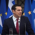 Με… γραβάτα και στο Bloomberg ο Τσίπρας: «Καλά τα νέα για την οικονομία»