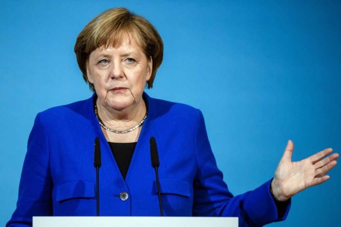 Παραδοχή Μέρκελ: Η διάσωση της Ελλάδας