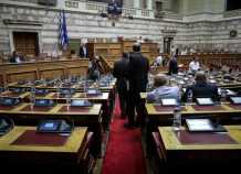 Ψηφίστηκε επί της αρχής το πολυνομοσχέδιο: «Οχι» από την αντιπολίτευση Ψηφίστηκε επί της αρχής το πολυνομοσχέδιο: "Οχι" από την αντιπολίτευση