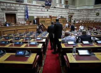 Ψηφίστηκε επί της αρχής το πολυνομοσχέδιο: "Οχι" από την αντιπολίτευση