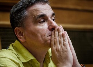 Συνέντευξη Τσακαλώτου: Εισήγηση σε Τσίπρα για φορολογικές ελαφρύνσεις