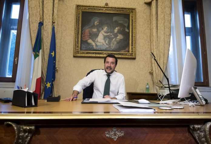 Εξηγήσεις ζητά η Τυνησία για τη φράση του Σαλβίνι