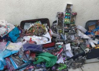 Kατασχέθηκαν 6.000 «μαϊμού» προϊόντα σε ελληνική παραλία