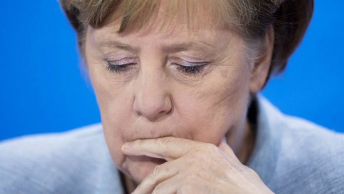 Η μεταναστευτική κρίση απειλεί τη Μέρκελ
