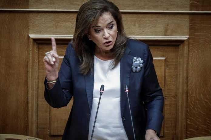 Ντόρα για Σκοπιανό: «Η κυβέρνηση ΣΥΡΙΖΑ-ΑΝΕΛ είδε το τυρί αλλά όχι τη φάκα