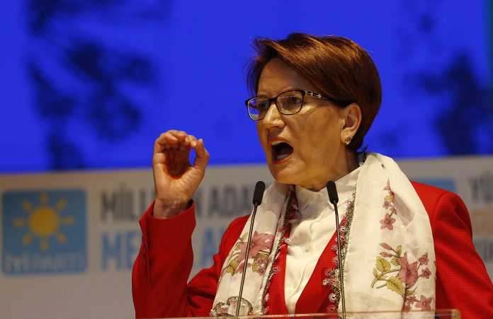 Συναγωνίζονται στην Τουρκία ποιος θα πει τα χειρότερα για την Ελλάδα