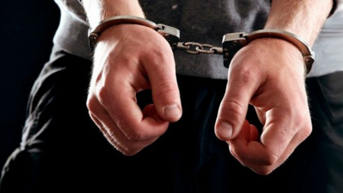 Συνελήφθησαν γνωστοί δικηγόροι για παράνομες ελληνοποιήσεις