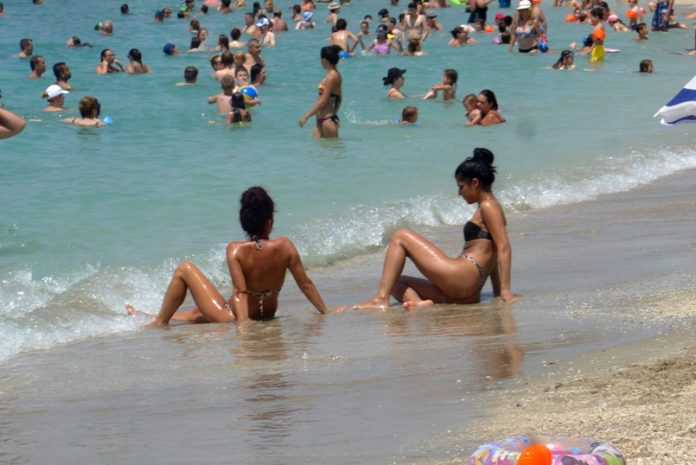 Θερμοκρασίες - φωτιά! Καυτό τριήμερο με 40αρια και αφρικανική σκόνη