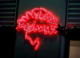 Θλίψη στον Ολυμπιακό: Πέθανε βετεράνος ποδοσφαιριστής (Φωτο)