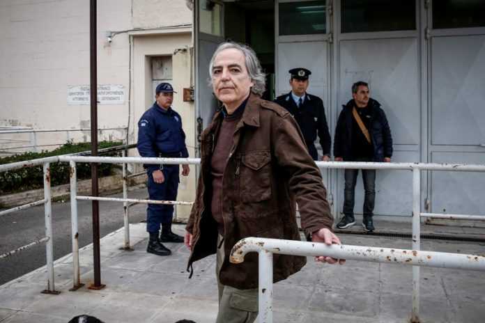 Τρίτη άδεια στον Δημήτρη Κουφοντίνα: Σταματάει την απεργία πείνας