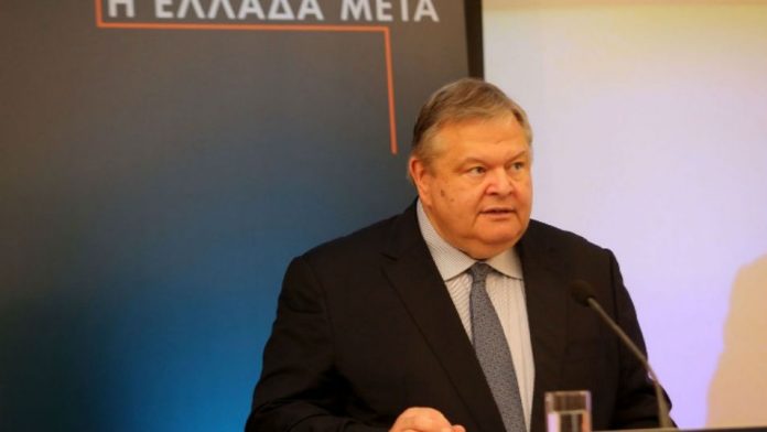 Βενιζέλος: Αντί για γραβάτα ο Τσίπρας θα βάλει φιόγκο