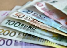 Αυξήθηκαν οι καταθέσεις νοικοκυριών και Δημοσίου τον Μάρτιο