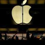 Μπλόκο από την Apple στο Facebook