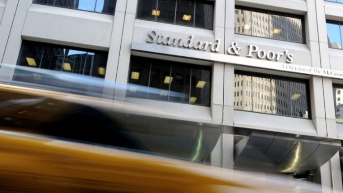 Αναβάθμιση της Ελλάδας από τον Standard and Poor's Αναβάθμιση της Ελλάδας από τον Standard and Poor's