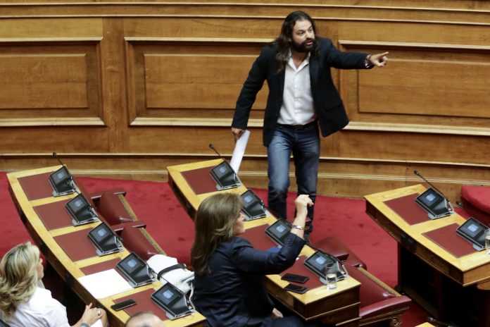 Εκτός Χρυσής Αυγής ο Μπαρμπαρούσης