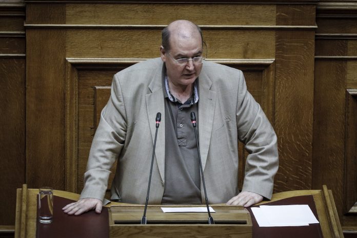 Νέοι τριγμοί στην κυβέρνηση Νέοι τριγμοί στην κυβέρνηση