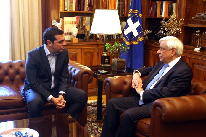 Η συζήτηση Τσίπρα Παυλόπουλου για το χρέος