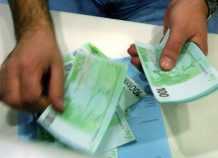 Το πρώτο ηλεκτρονικό δάνειο έφθασε στην Ελλάδα Το πρώτο ηλεκτρονικό δάνειο έφθασε στην Ελλάδα