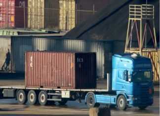 Σιγκαπούρη: Ετήσια αύξηση για τις εξαγωγές