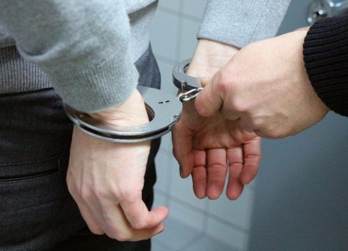 Εξαρθρώθηκε σπείρα ανηλίκων που διέπραττε κλοπές κυρίως στα νότια προάστια