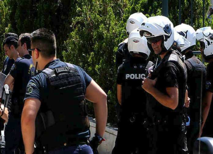 Θεσσαλονίκη: Συλλήψεις για παράνομη μεταφορά αλλοδαπών