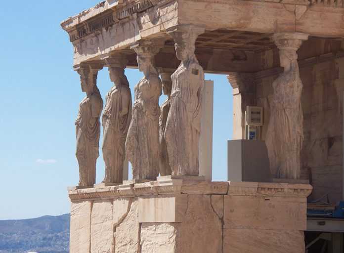 Σαν να μην πέρασαν δύο αιώνες