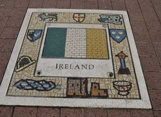 Βρετανία-Brexit: Πρόταση για διπλό βρετανικό και ευρωπαϊκό status για την Βόρεια Ιρλανδία