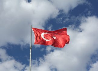 "Χαστούκι" Τουρκίας στις ΗΠΑ: "Βάζει μπρος" τους ανταποδοτικούς δασμούς