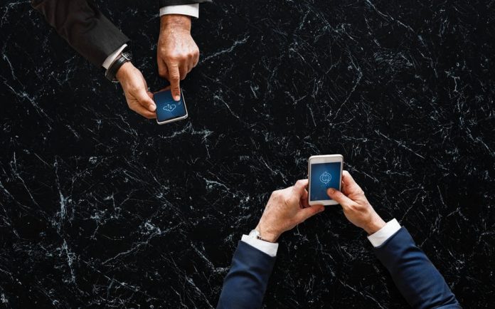 Ακριβαίνουν τα smartphones μετά το πρόστιμο στη Google