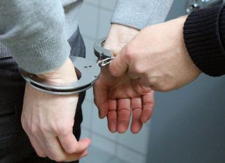 Σε εξέλιξη αστυνομική επιχείρηση στην Αθήνα κατά σπείρας ναρκωτικών